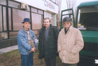 С "Веселыми ребятами" разных "призывов": слева - Игорь Гатауллин, справа - Юрий Петерсон.